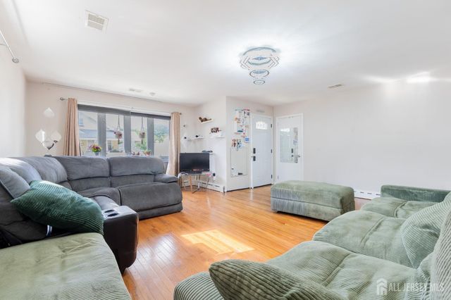 100 Washington Road, Sayreville, NJ 08872