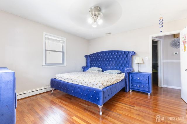 100 Washington Road, Sayreville, NJ 08872