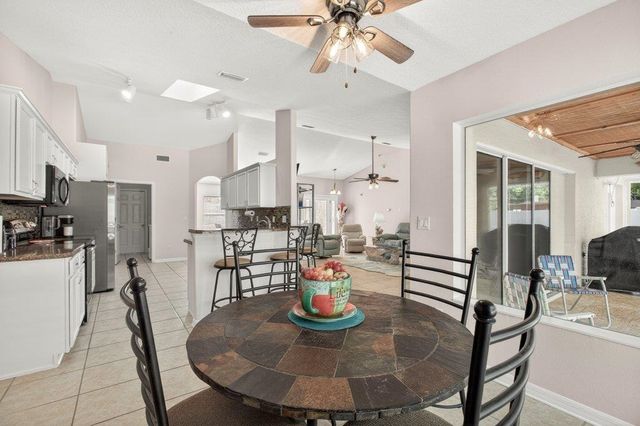 15 Londonderry Dr, Palm Coast, FL 32137