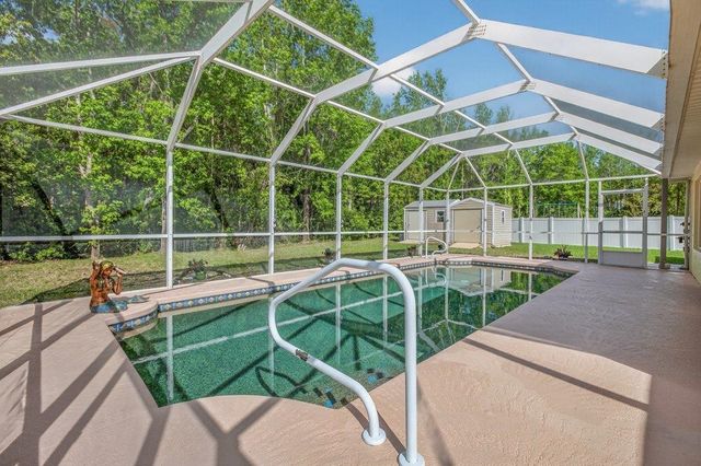 15 Londonderry Dr, Palm Coast, FL 32137