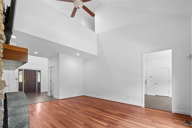 221 Heaven View Drive, Walhalla, SC 29691