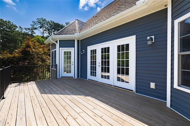 221 Heaven View Drive, Walhalla, SC 29691