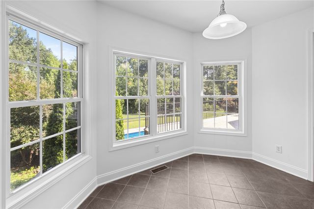 221 Heaven View Drive, Walhalla, SC 29691
