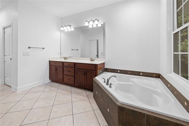 221 Heaven View Drive, Walhalla, SC 29691