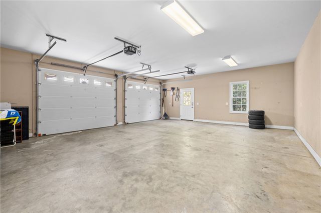 221 Heaven View Drive, Walhalla, SC 29691