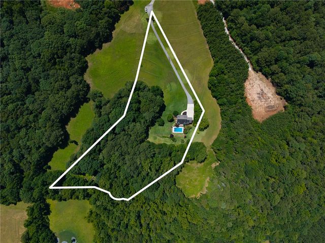 221 Heaven View Drive, Walhalla, SC 29691