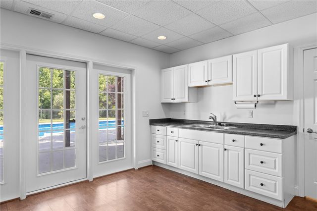 221 Heaven View Drive, Walhalla, SC 29691