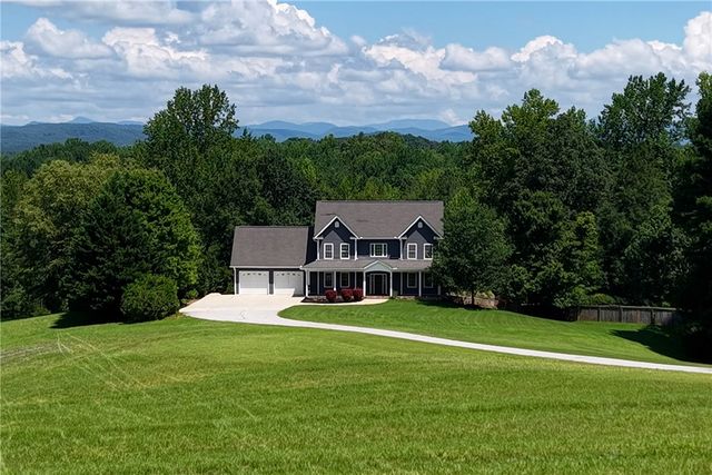 221 Heaven View Drive, Walhalla, SC 29691