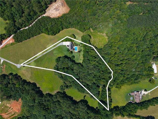 221 Heaven View Drive, Walhalla, SC 29691