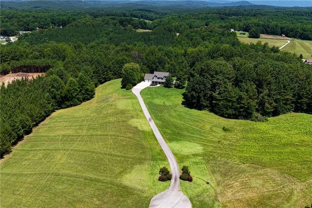 221 Heaven View Drive, Walhalla, SC 29691