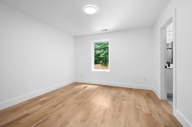 1005 Glenview Dr, Nashville, TN 37206