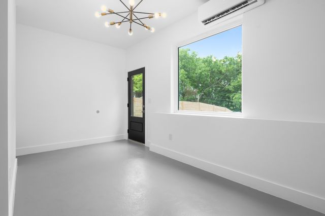 1005 Glenview Dr, Nashville, TN 37206