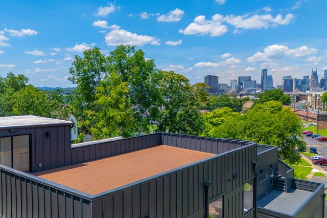 1005 Glenview Dr, Nashville, TN 37206