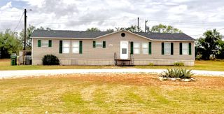 1139 Market Street, Tye, TX 79563