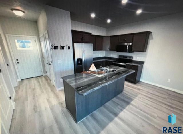 9514 W Tunis Dr Drive, Sioux Falls, SD 57106