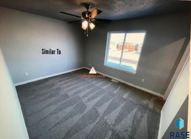 9514 W Tunis Dr Drive, Sioux Falls, SD 57106