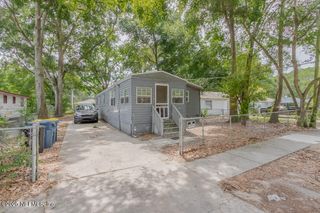9042 7TH Avenue, Jacksonville, FL 32208