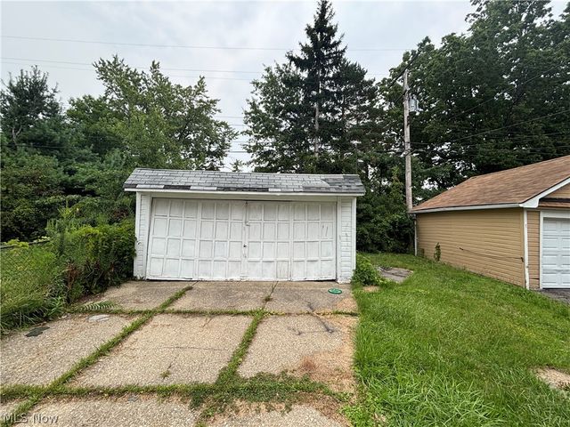 1499 Clermont Road, Cleveland, OH 44110