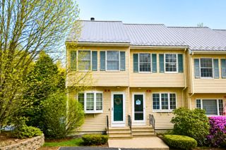 266 Endicott St N Unit 18, Laconia, NH 03246
