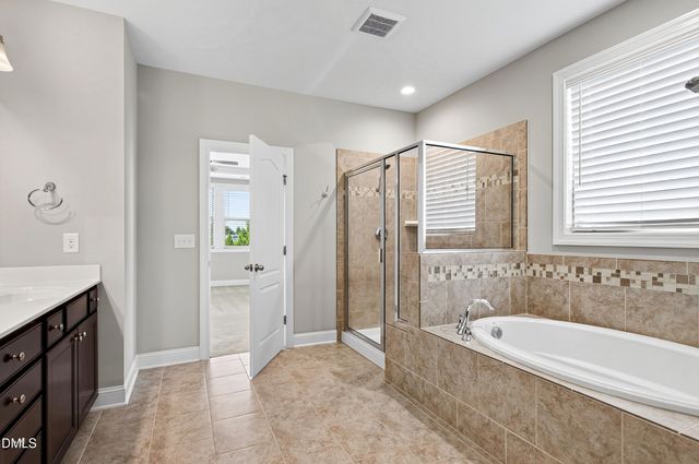 2204 Stillness Pond Lane, Apex, NC 27539