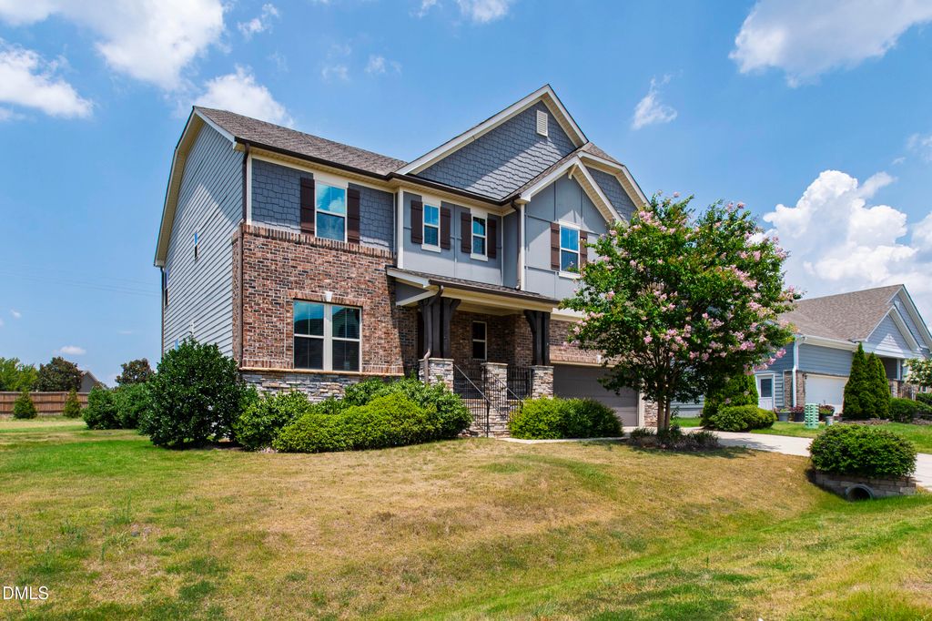 2204 Stillness Pond Lane, Apex, NC 27539