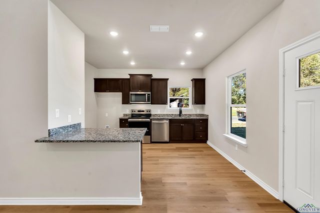 1701 Sandlin St, Longview, TX 75602