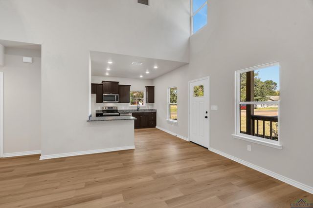 1701 Sandlin St, Longview, TX 75602