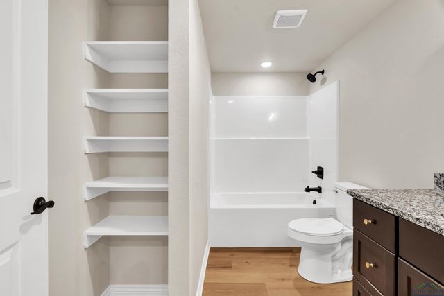 1701 Sandlin St, Longview, TX 75602