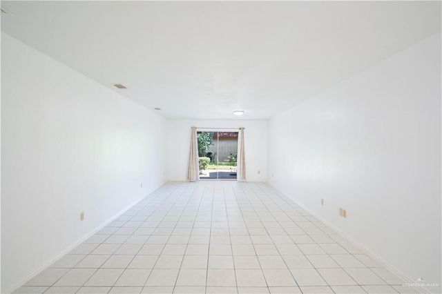 200 E Yuma Avenue 24, Mcallen, TX 78503