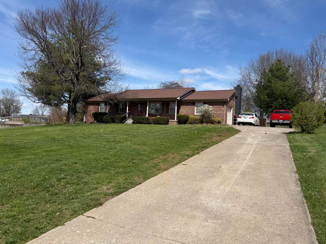 1033 Crestwood Heights, Paris, KY 40361