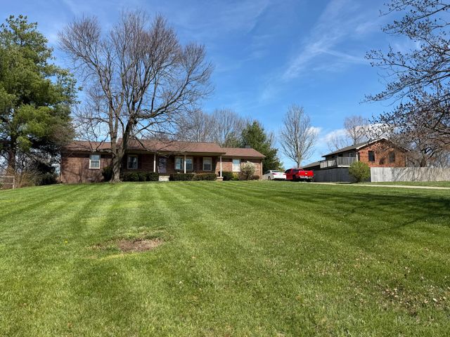 1033 Crestwood Heights, Paris, KY 40361