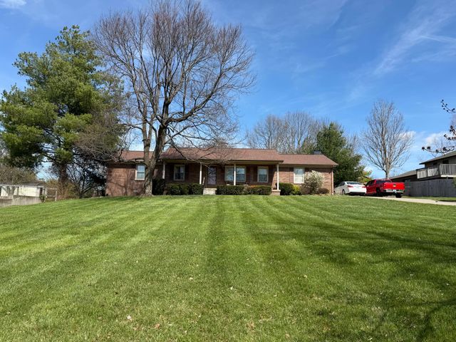 1033 Crestwood Heights, Paris, KY 40361