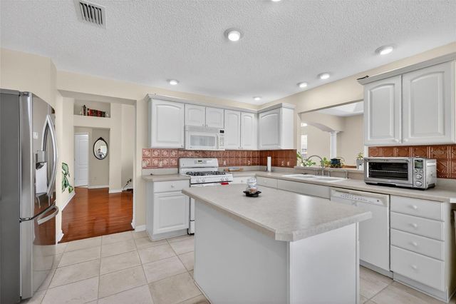 1932 ALISTAR COURT, The Villages, FL 32162