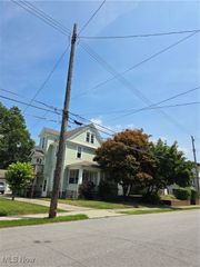1726 Shaw Avenue, Akron, OH 44305