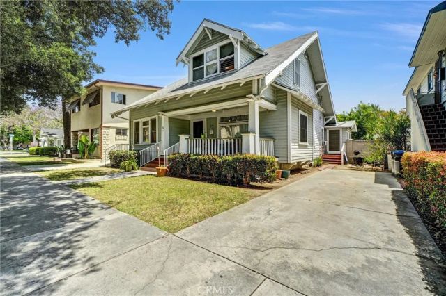 831 French Street, Santa Ana, CA 92701