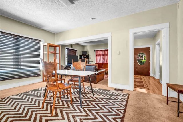 831 French Street, Santa Ana, CA 92701