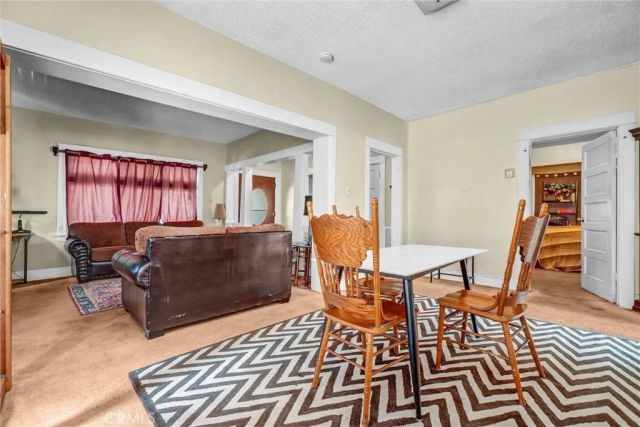 831 French Street, Santa Ana, CA 92701