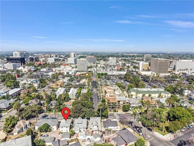 831 French Street, Santa Ana, CA 92701