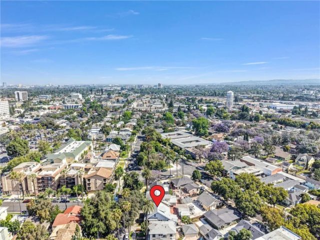 831 French Street, Santa Ana, CA 92701