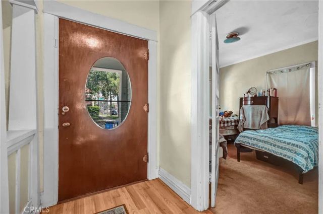 831 French Street, Santa Ana, CA 92701