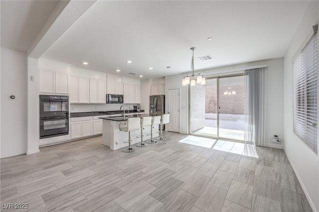 3167 Hazy Hills Avenue, Henderson, NV 89052