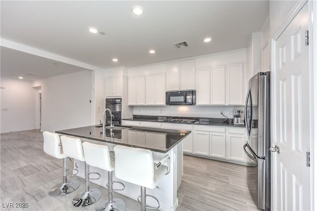 3167 Hazy Hills Avenue, Henderson, NV 89052