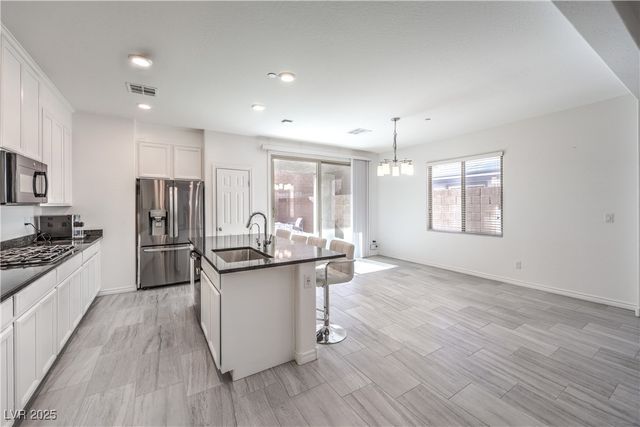 3167 Hazy Hills Avenue, Henderson, NV 89052