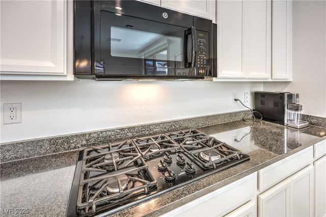 3167 Hazy Hills Avenue, Henderson, NV 89052