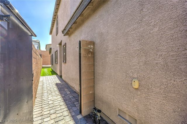 3167 Hazy Hills Avenue, Henderson, NV 89052