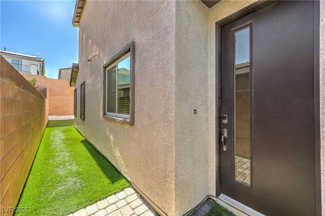 3167 Hazy Hills Avenue, Henderson, NV 89052