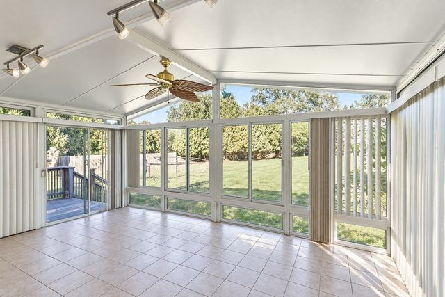 297 Bakerville Rd, Dartmouth, MA 02748