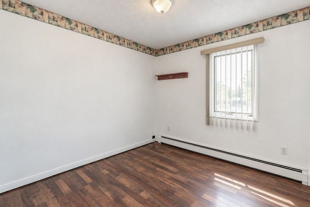 297 Bakerville Rd, Dartmouth, MA 02748