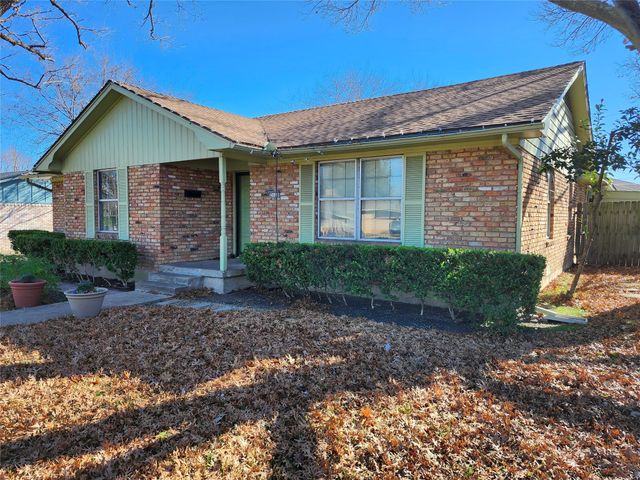 2608 Meandering Way, Plano, TX 75074