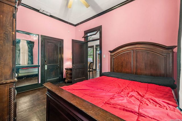 1211 guadalupe, San Antonio, TX 78207